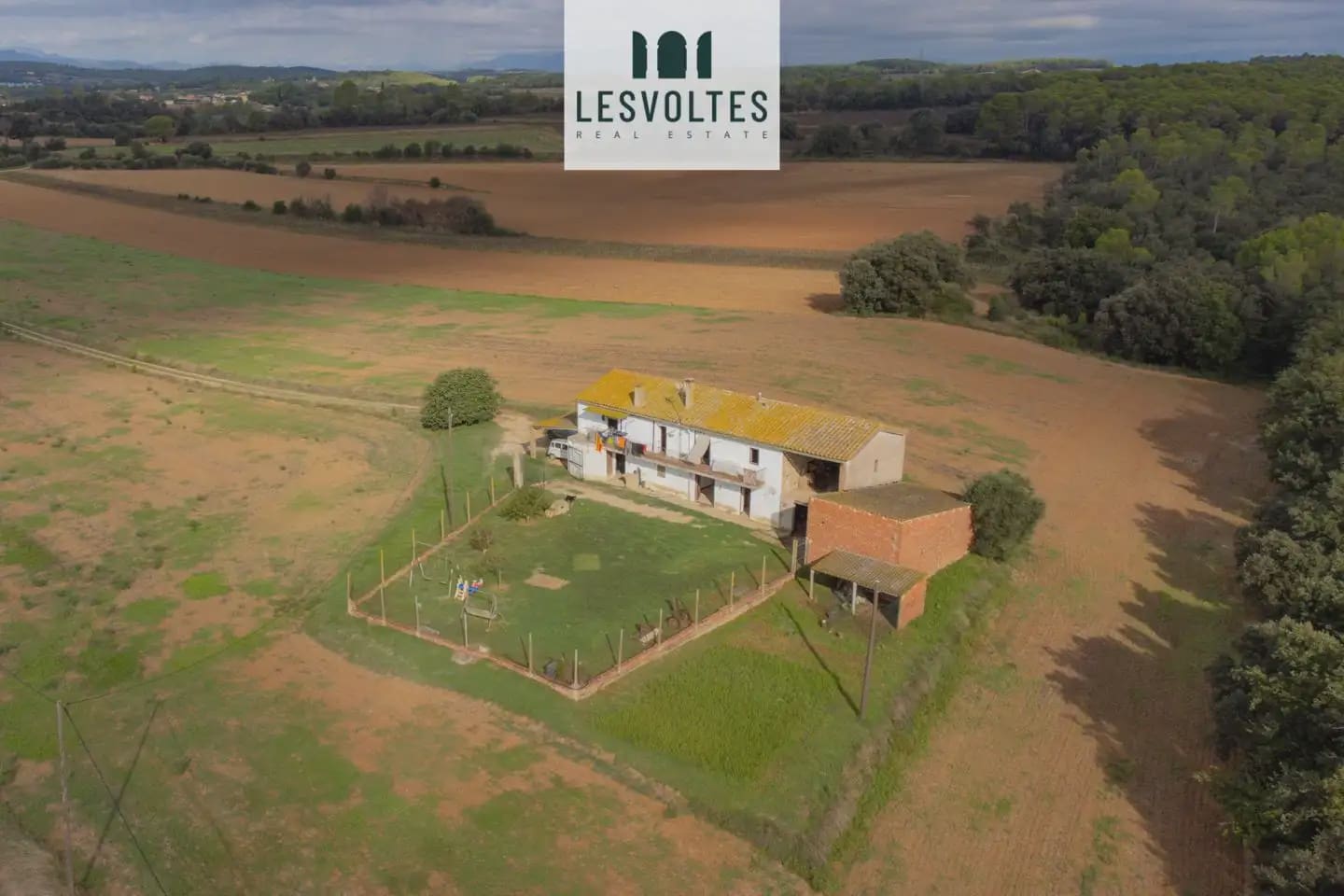 6 chambre Finca/Maison de Campagne à vendre à Sant Jordi Desvalls avec garage - 500 000 € (Ref: 10081966)