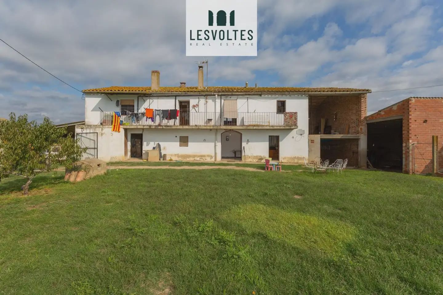 6 chambre Finca/Maison de Campagne à vendre à Sant Jordi Desvalls avec garage - 500 000 € (Ref: 10081966)