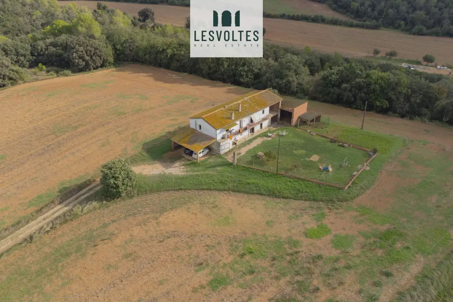 6 chambre Finca/Maison de Campagne à vendre à Sant Jordi Desvalls avec garage - 500 000 € (Ref: 10081966)