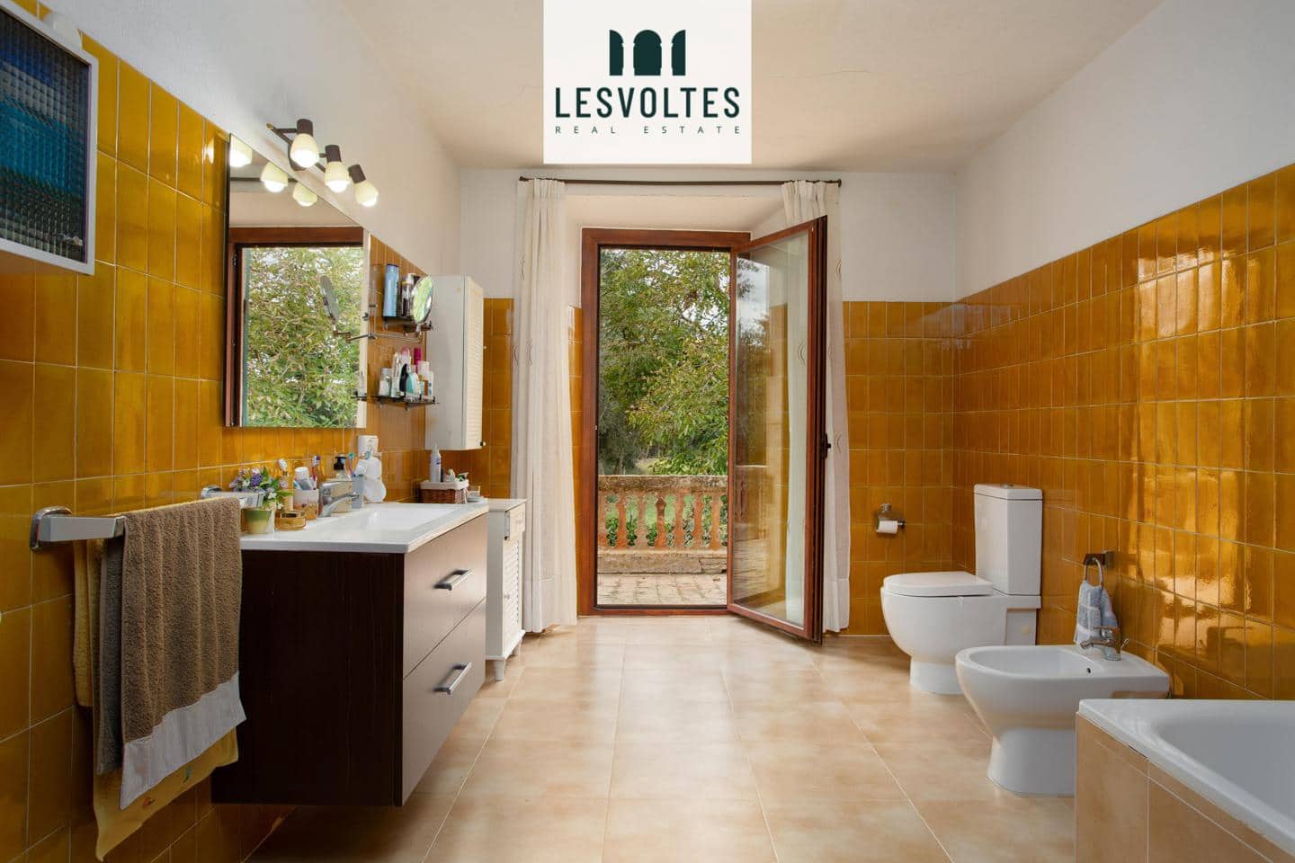 5 bedroom Villa for sale in Forallac - € 2,200,000 (Ref: 10081967)