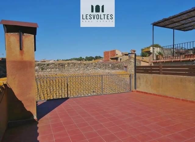 5 sypialnia Dom na sprzedaż w Corçà - 575 000 € (Ref: 10081968)