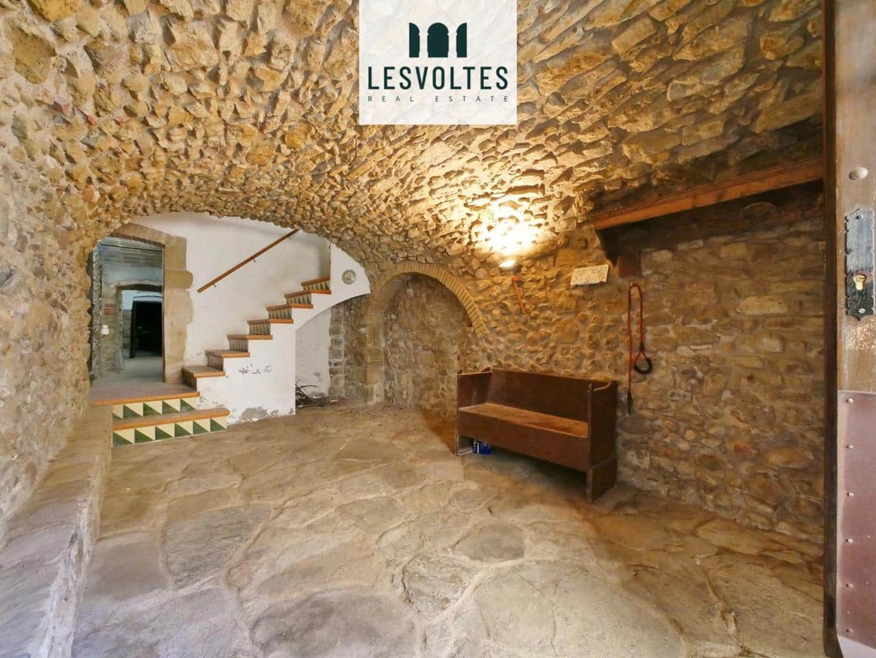 5 bedroom Villa for sale in Corca with garage - € 575,000 (Ref: 10081968)