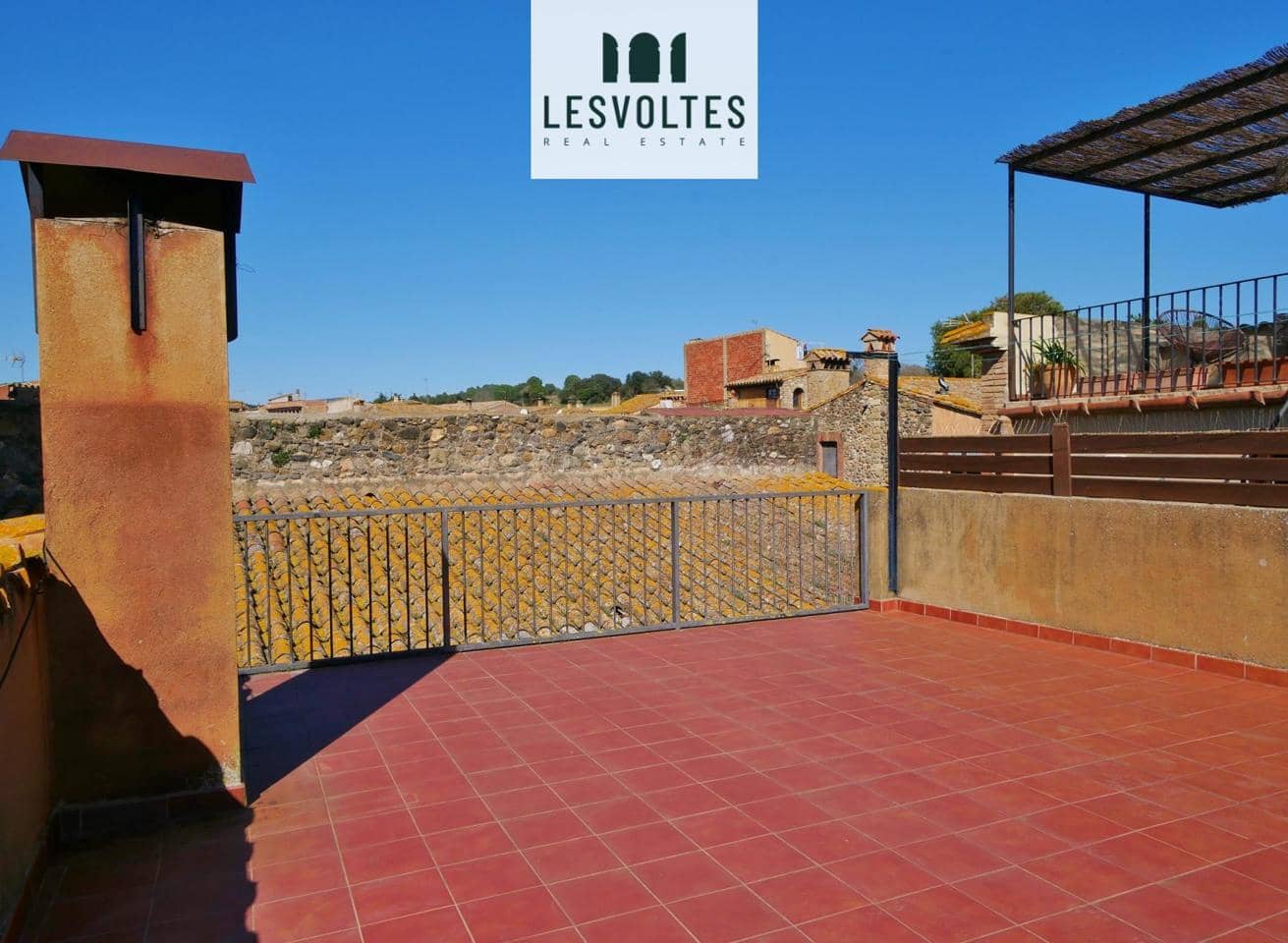 5 bedroom Villa for sale in Corca with garage - € 575,000 (Ref: 10081968)
