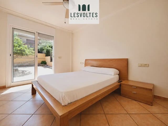 4 slaapkamer Villa te koop in Mont-ras - € 589.000 (Ref: 10081969)