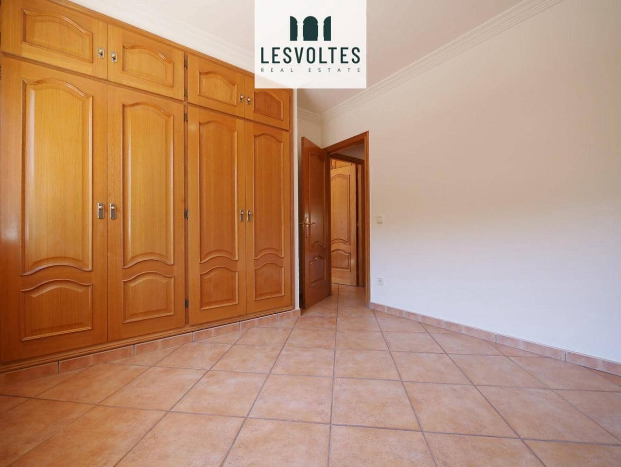 4 bedroom Villa for sale in Mont-ras - € 589,000 (Ref: 10081969)