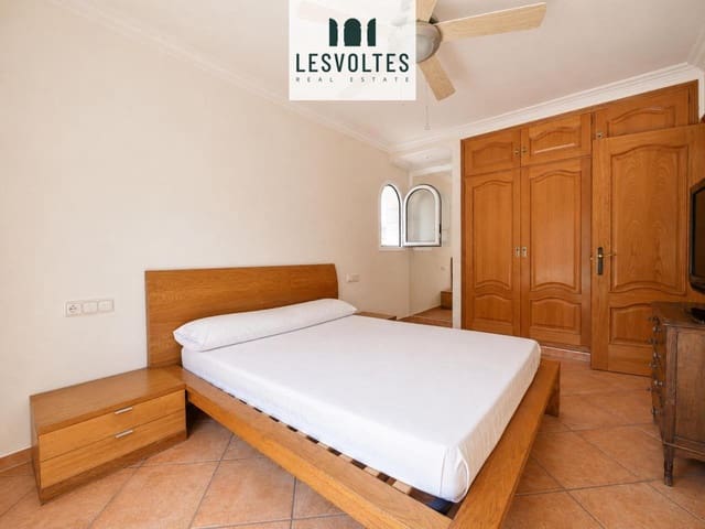 4 slaapkamer Villa te koop in Mont-ras - € 589.000 (Ref: 10081969)