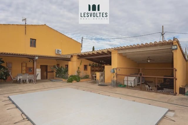 10 chambre Finca/Maison de Campagne à vendre à Verges avec piscine garage - 590 000 € (Ref: 10081970)