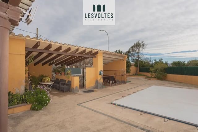 10 chambre Finca/Maison de Campagne à vendre à Verges avec piscine garage - 590 000 € (Ref: 10081970)