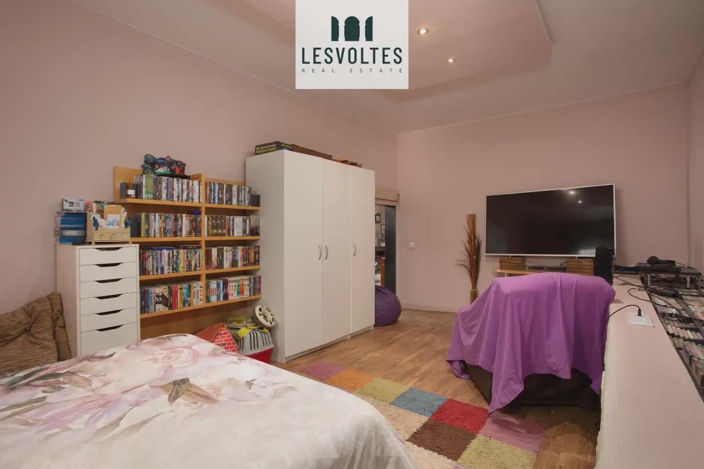 10 chambre Finca/Maison de Campagne à vendre à Verges avec piscine garage - 590 000 € (Ref: 10081970)