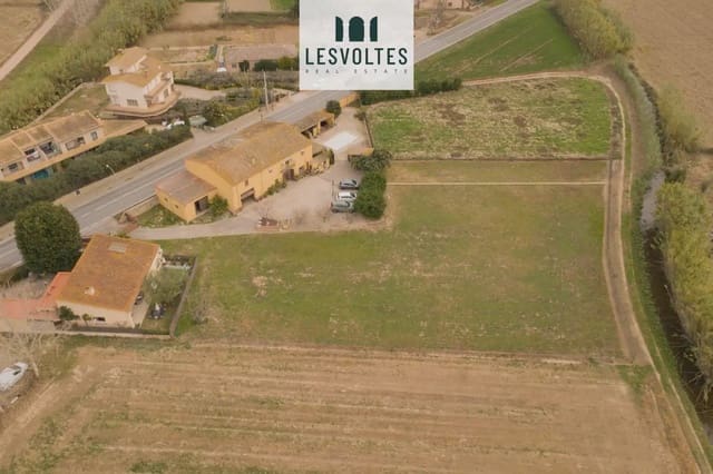 10 chambre Finca/Maison de Campagne à vendre à Verges avec piscine garage - 590 000 € (Ref: 10081970)