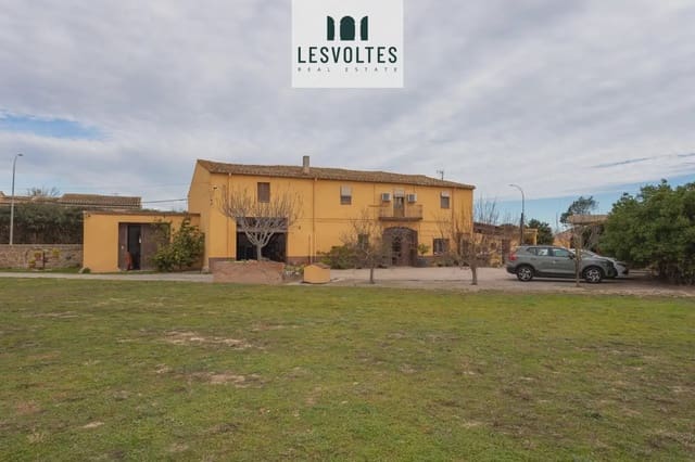 10 chambre Finca/Maison de Campagne à vendre à Verges avec piscine garage - 590 000 € (Ref: 10081970)