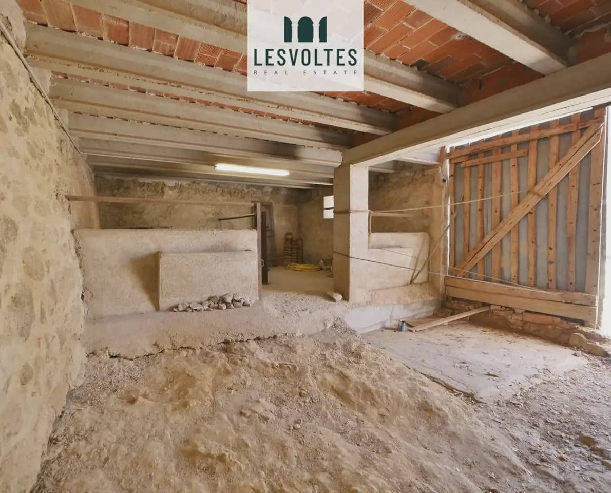 6 sypialnia Finka/Dom wiejski na sprzedaż w Ultramort z garażem - 495 000 € (Ref: 10081971)