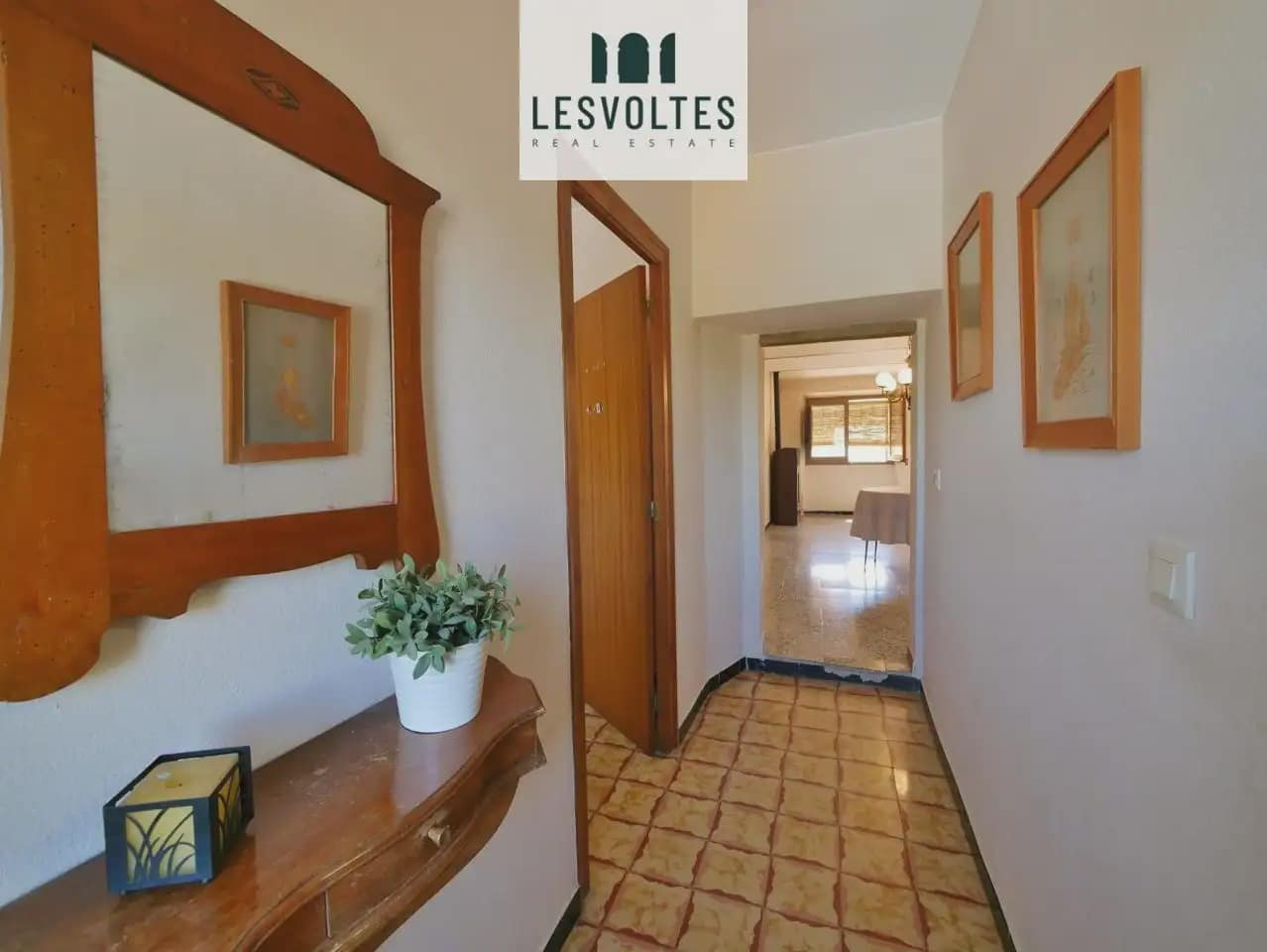 6 sypialnia Finka/Dom wiejski na sprzedaż w Ultramort z garażem - 495 000 € (Ref: 10081971)