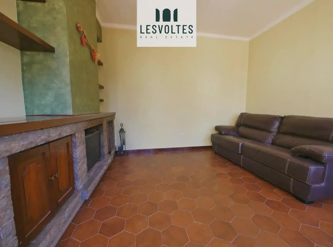 6 sypialnia Finka/Dom wiejski na sprzedaż w Ultramort z garażem - 495 000 € (Ref: 10081971)