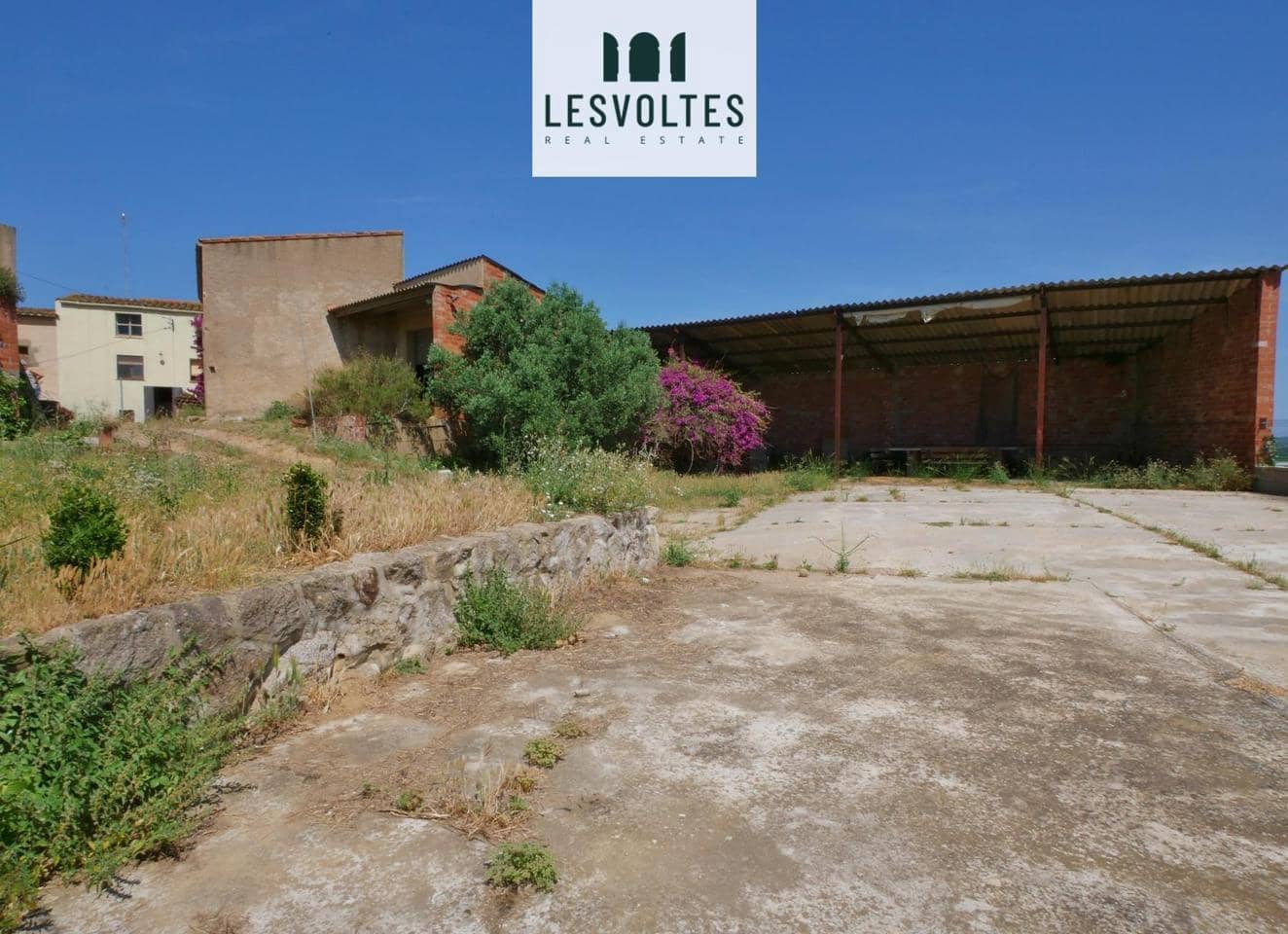 6 bedroom Villa for sale in Ultramort with garage - € 495,000 (Ref: 10081971)