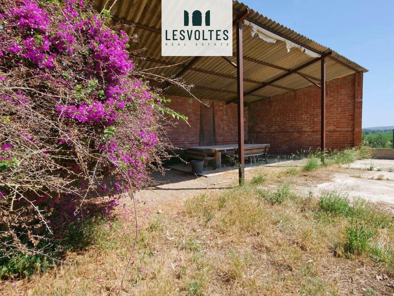 6 bedroom Villa for sale in Ultramort with garage - € 495,000 (Ref: 10081971)