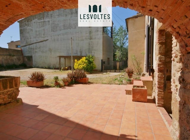 6 Zimmer Villa zu verkaufen in Ultramort mit Garage - 495.000 € (Ref: 10081971)