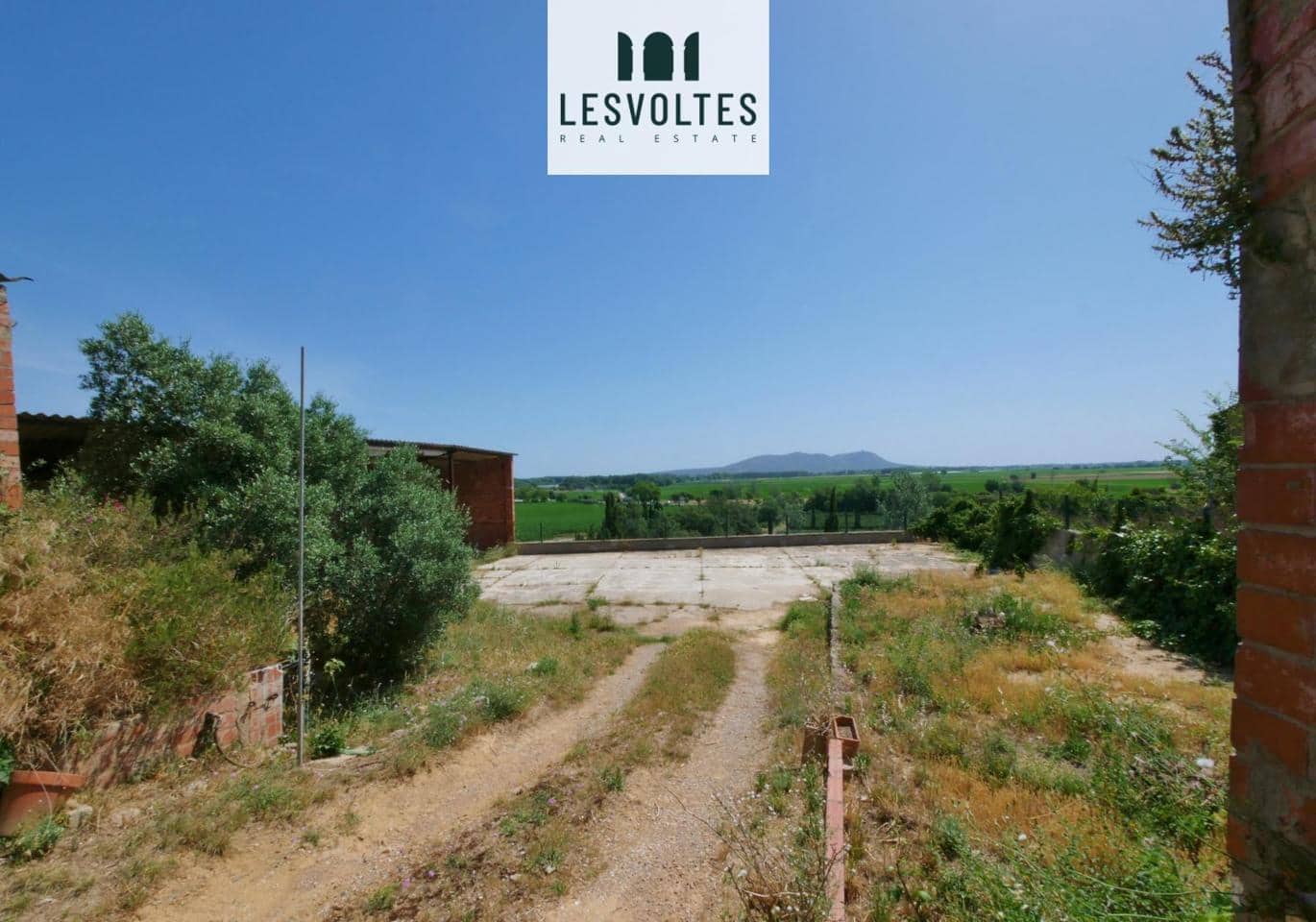 6 bedroom Villa for sale in Ultramort with garage - € 495,000 (Ref: 10081971)