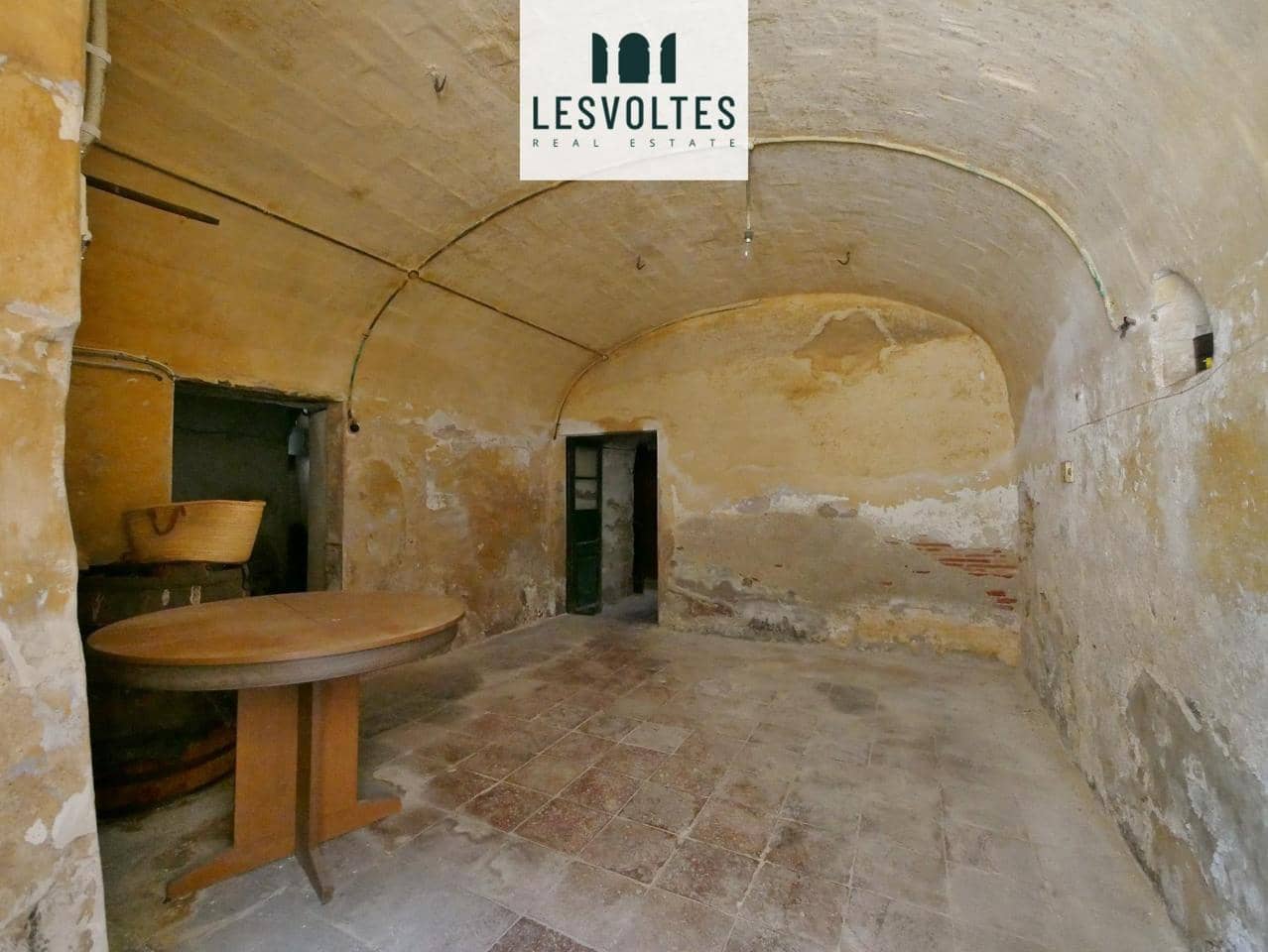 3 bedroom Villa for sale in Llofriu - € 600,000 (Ref: 10081972)