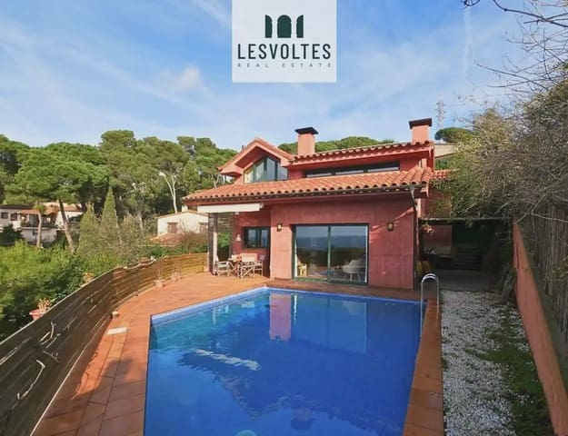 Chalet de 4 habitaciones en Begur en venta con piscina garaje - 670.000 € (Ref: 10081974)