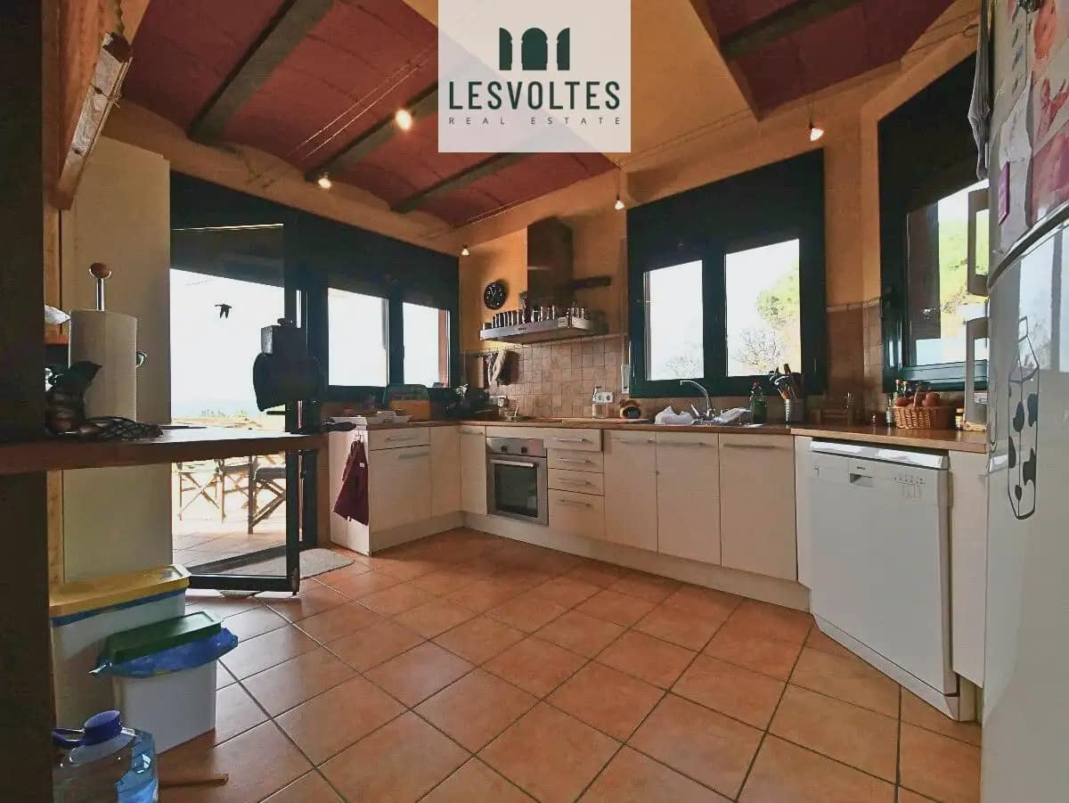 Chalet de 4 habitaciones en Begur en venta con piscina garaje - 670.000 € (Ref: 10081974)
