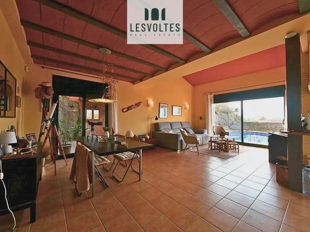 Chalet de 4 habitaciones en Begur en venta con piscina garaje - 670.000 € (Ref: 10081974)
