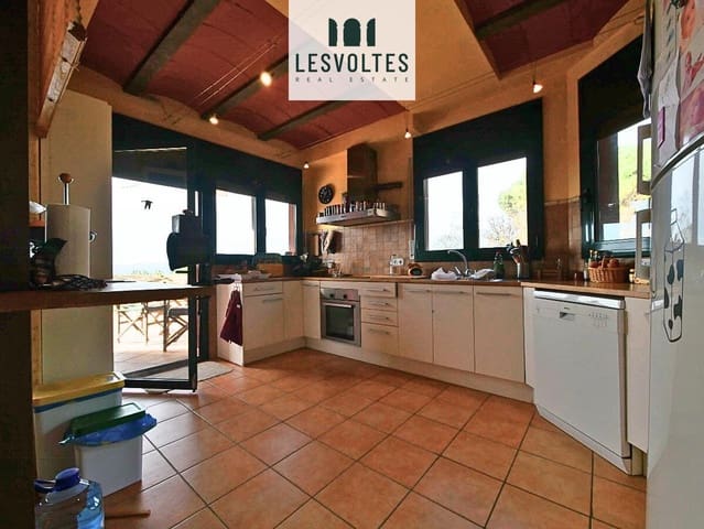 Chalet de 4 habitaciones en Begur en venta con piscina garaje - 670.000 € (Ref: 10081974)