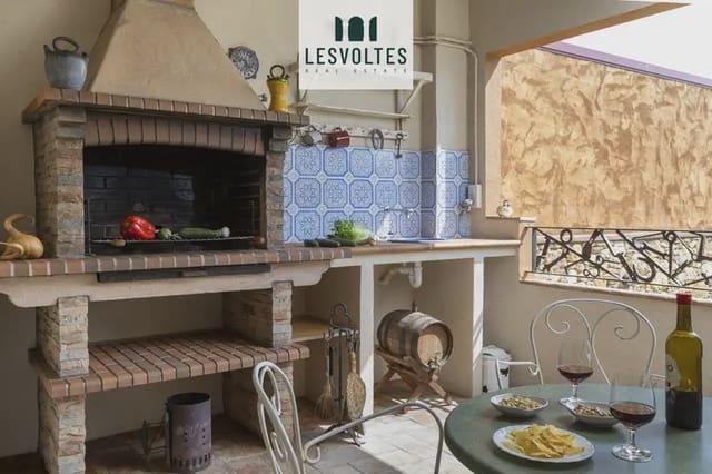 4 sypialnia Dom do wynajęcia w Fonteta, Forallac z basenem garażem - 2 500 € (Ref: 10081975)