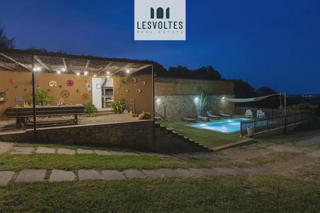 4 sypialnia Dom do wynajęcia w Forallac z basenem garażem - 2 500 € (Ref: 10081975)