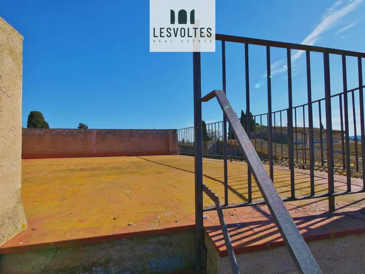 Casa de 3 habitaciones en Ullastret en venta - 450.000 € (Ref: 10081977)