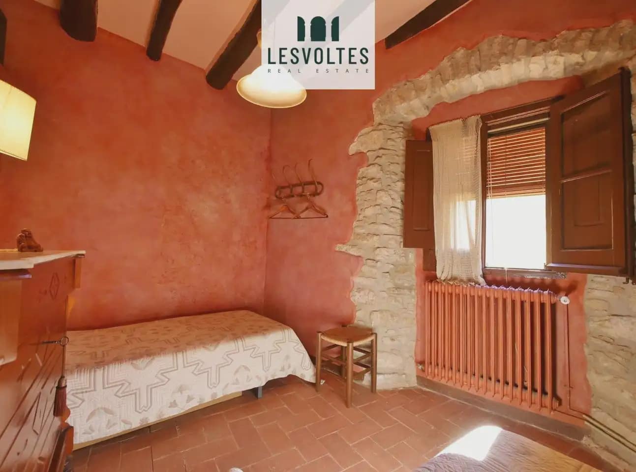 Casa de 3 habitaciones en Ullastret en venta - 450.000 € (Ref: 10081977)