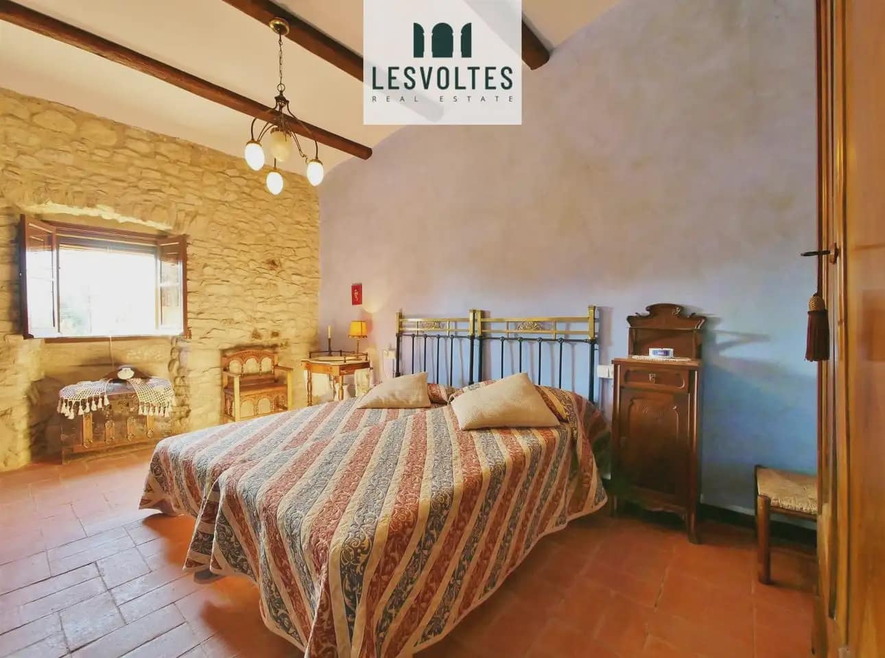 Casa de 3 habitaciones en Ullastret en venta - 450.000 € (Ref: 10081977)