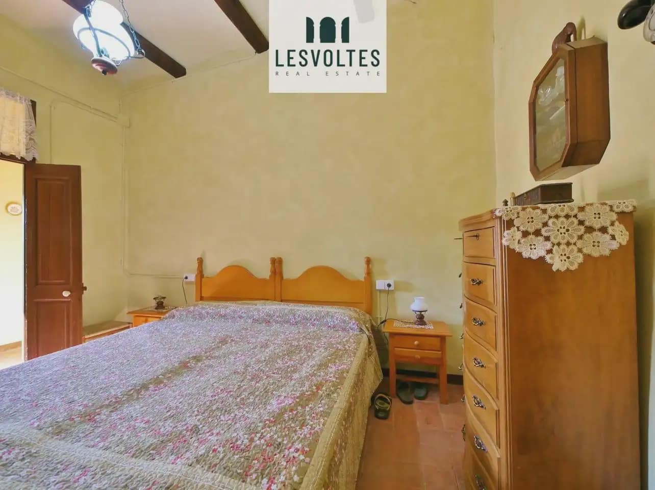 Casa de 3 habitaciones en Ullastret en venta - 450.000 € (Ref: 10081977)
