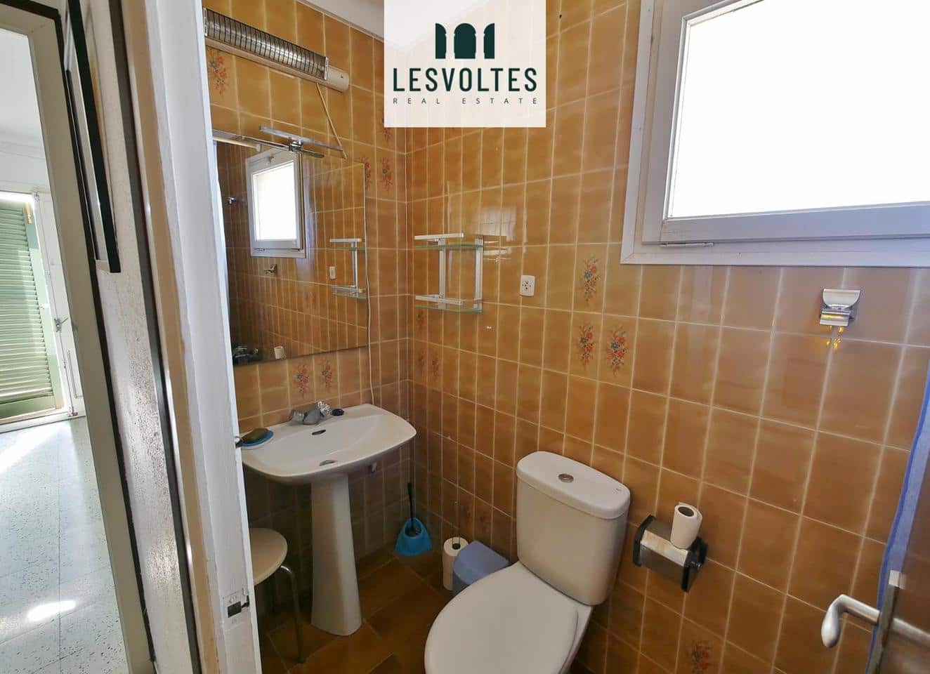 5 bedroom Villa for sale in Verges with garage - € 620,000 (Ref: 10081978)
