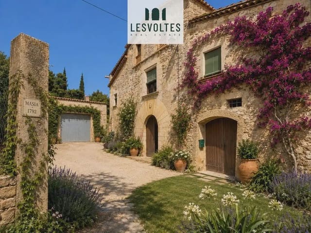 5 sypialnia Finka/Dom wiejski na sprzedaż w La Bisbal d'Empordà - 1 200 000 € (Ref: 10081980)