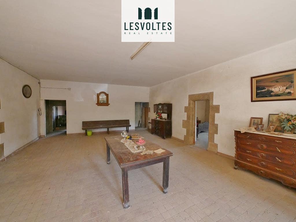 5 bedroom Villa for sale in La Bisbal d'Emporda with garage - € 1,200,000 (Ref: 10081980)
