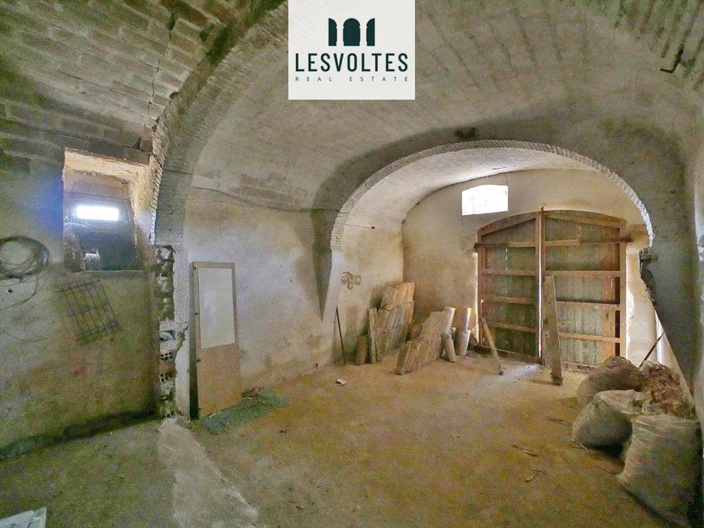 5 bedroom Villa for sale in La Bisbal d'Emporda with garage - € 1,200,000 (Ref: 10081980)