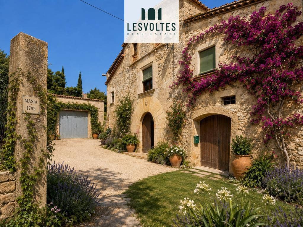 5 bedroom Villa for sale in La Bisbal d'Emporda with garage - € 1,200,000 (Ref: 10081980)