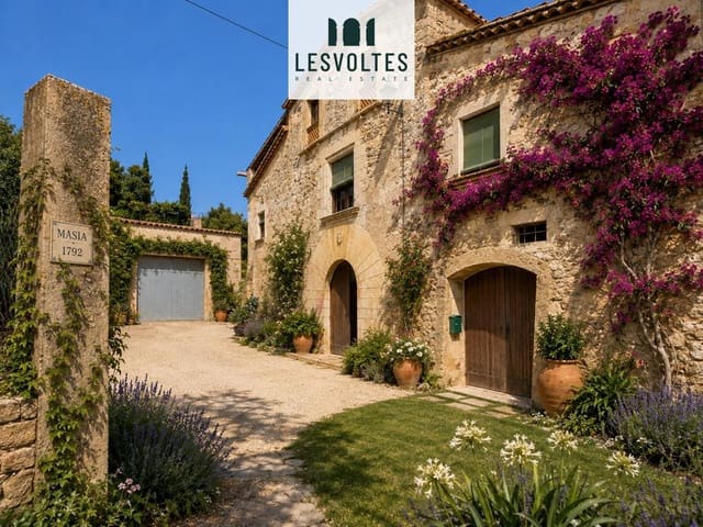 5 sovrum Villa till salu i La Bisbal d'Empordà med garage - 1 200 000 € (Ref: 10081980)