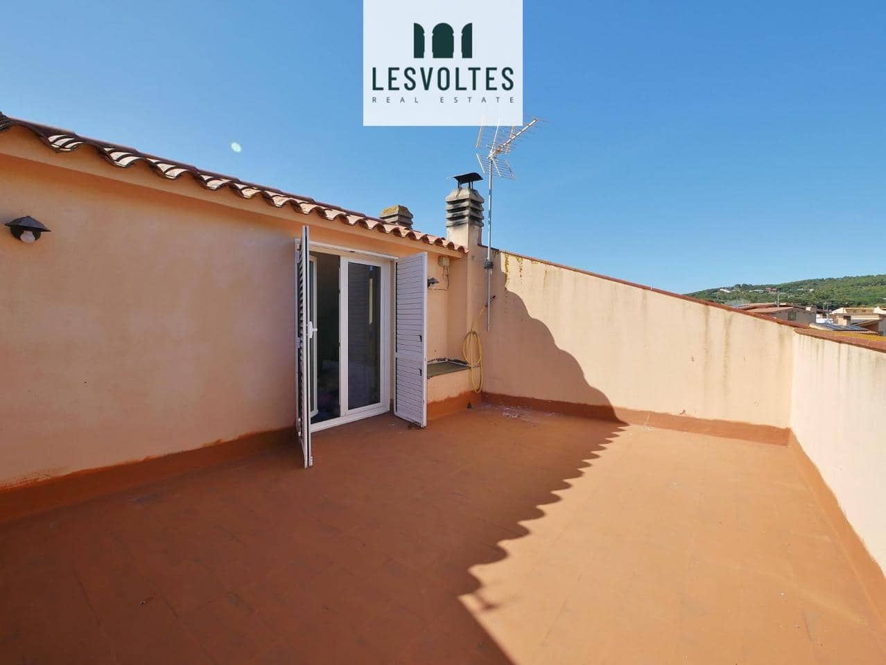 5 bedroom Villa for sale in Palafrugell with garage - € 445,000 (Ref: 10081981)