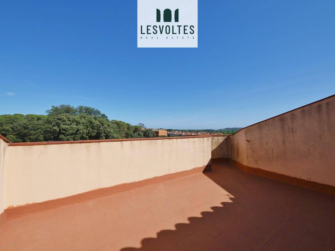 5 bedroom Villa for sale in Palafrugell with garage - € 445,000 (Ref: 10081981)
