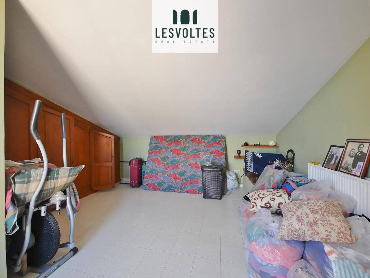 5 bedroom Villa for sale in Palafrugell with garage - € 445,000 (Ref: 10081981)