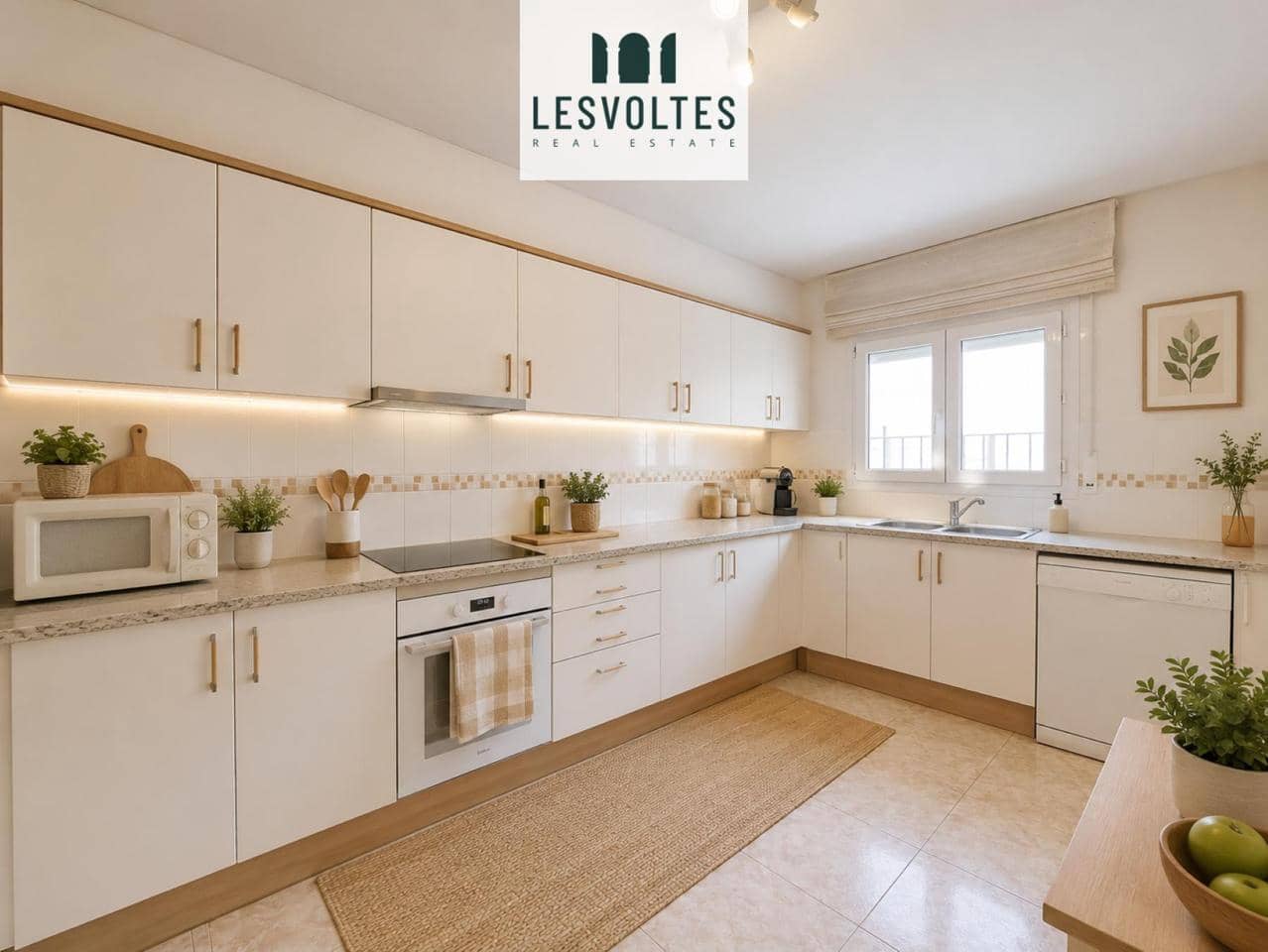 3 bedroom Villa for sale in Palafrugell with garage - € 390,000 (Ref: 10081982)