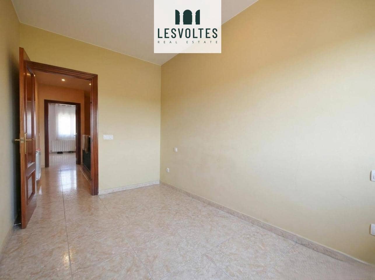 3 bedroom Villa for sale in Palafrugell with garage - € 390,000 (Ref: 10081982)