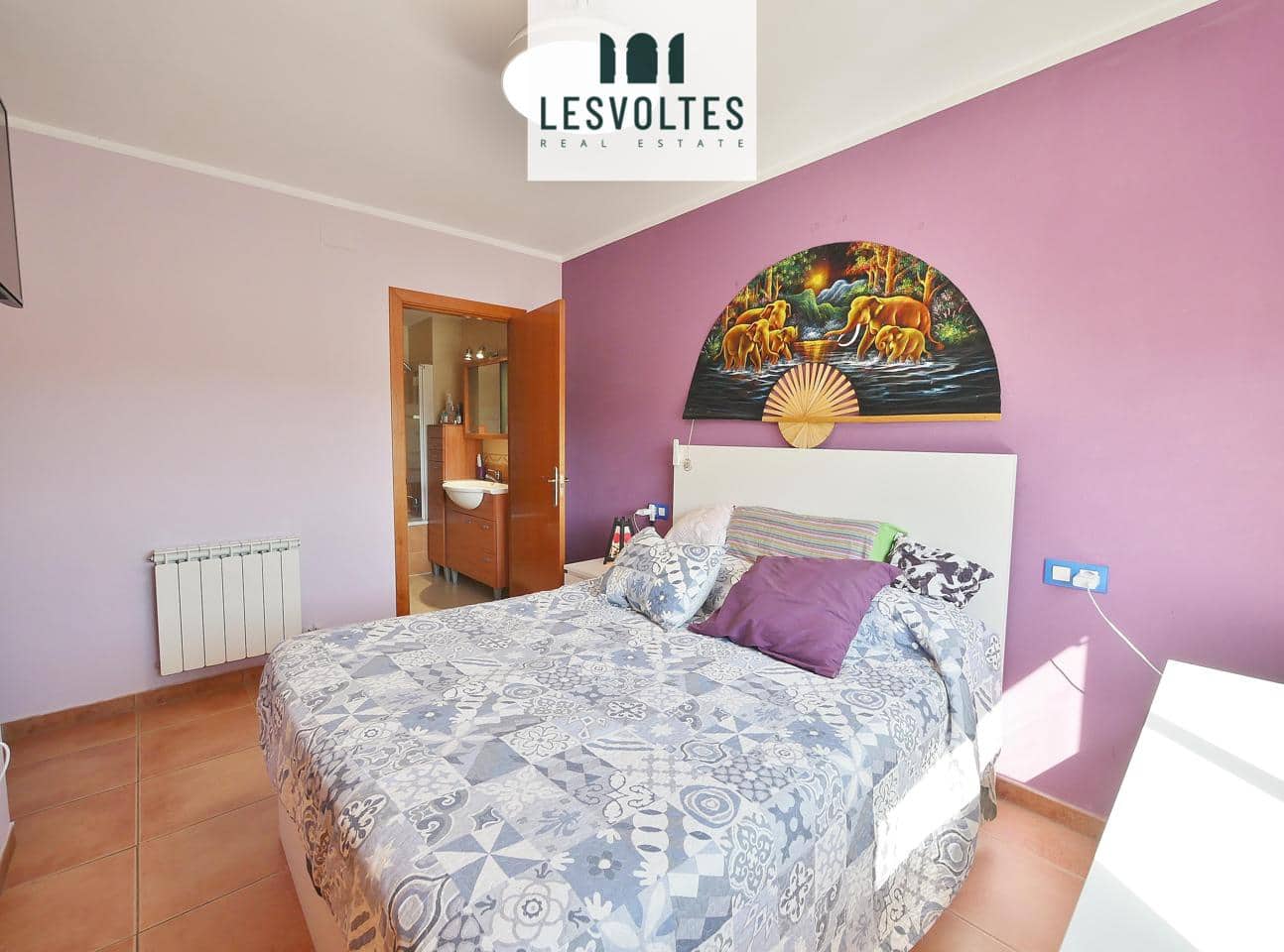 4 bedroom Villa for sale in Vall-llobrega with garage - € 347,000 (Ref: 10081984)