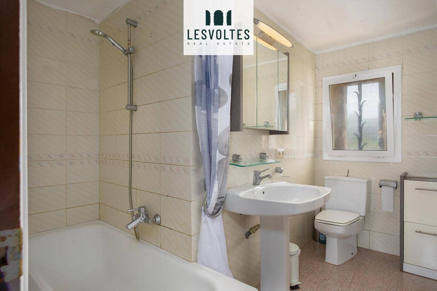 5 bedroom Villa for sale in Vall-llobrega with pool garage - € 1,585,000 (Ref: 10081985)