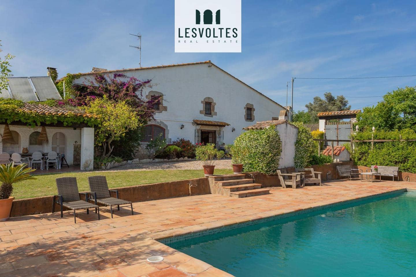 5 bedroom Villa for sale in Vall-llobrega with pool garage - € 1,585,000 (Ref: 10081985)