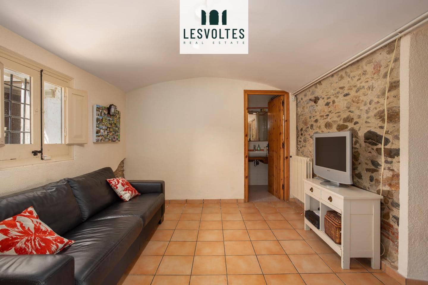 5 bedroom Villa for sale in Vall-llobrega with pool garage - € 1,585,000 (Ref: 10081985)