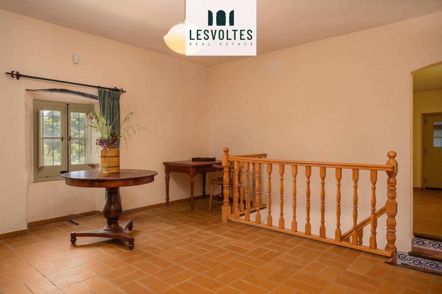5 bedroom Villa for sale in Vall-llobrega with pool garage - € 1,585,000 (Ref: 10081985)