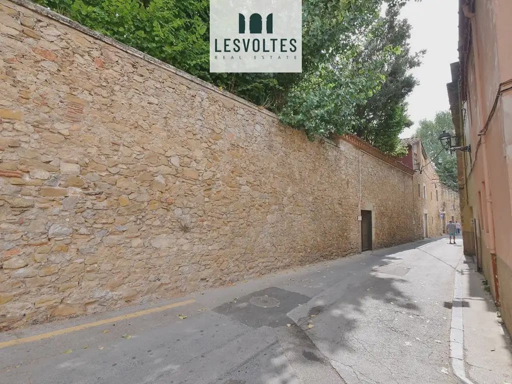4 chambre Maison de Ville à vendre à Torroella de Montgri - 298 000 € (Ref: 10081986)